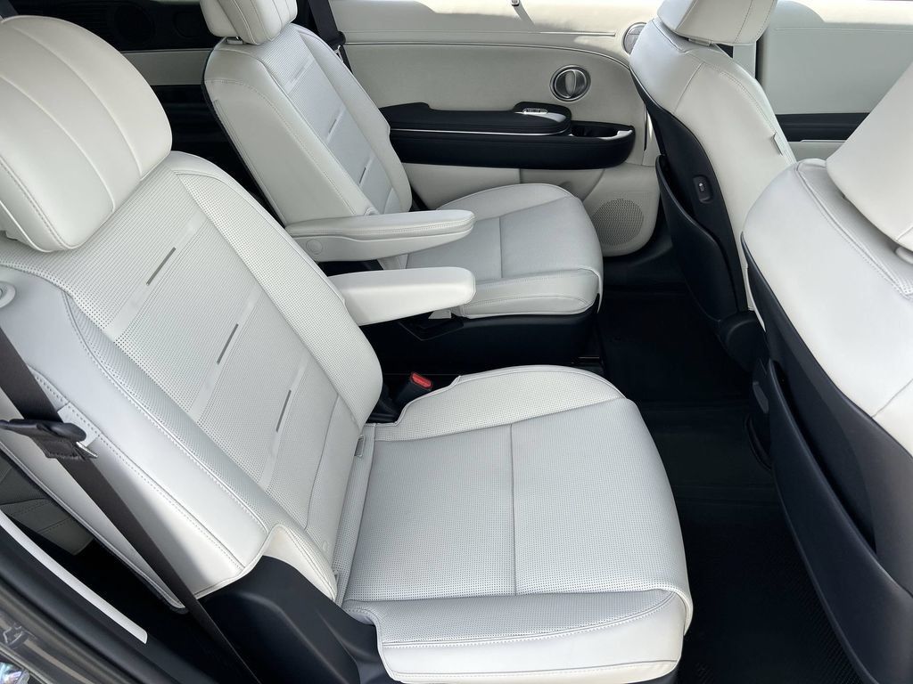 Used 2026 Hyundai Palisade Calligraphy AWD/4WD image 28
