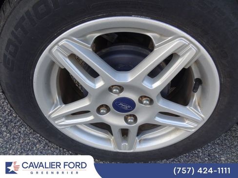 Used 2017 Ford Fiesta SE image 13