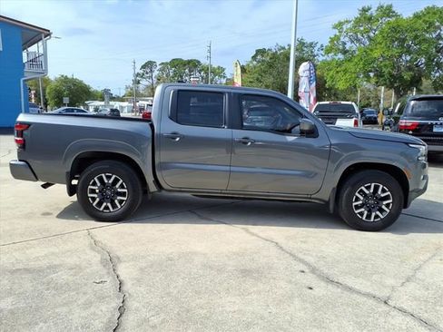 Certified 2024 Nissan Frontier SL image 19