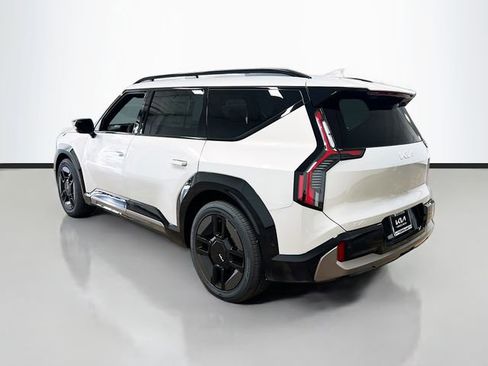 New 2026 Kia EV9 GT-Line image 5