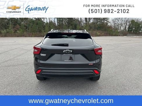 Used 2025 Chevrolet Trax RS w/ Driver Confidence Package image 6