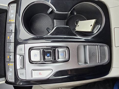 Used 2024 Hyundai Tucson Limited image 30