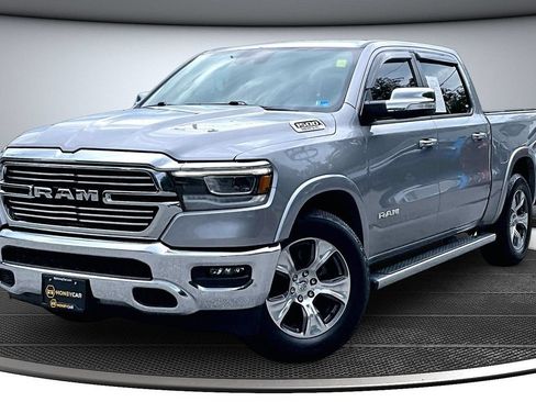 Used 2021 RAM 1500 Laramie AWD/4WD image 3