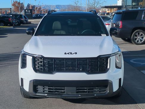 Used 2025 Kia Sorento SX Prestige w/ Olive Brown Leather Package image 12