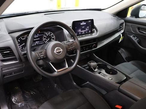 Used 2024 Nissan Rogue S FWD image 20