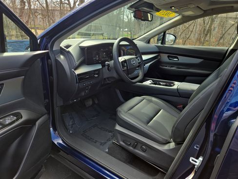 Used 2025 Nissan Murano SL image 12