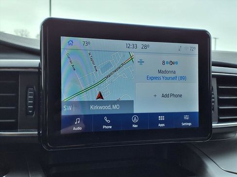 Used 2022 Ford Explorer XLT w/ Equipment Group 202A image 10