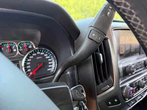 Used 2018 Chevrolet Silverado 1500 LT w/ All Star Edition AWD/4WD image 29