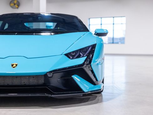 Used 2024 Lamborghini Huracan Tecnica RWD image 21