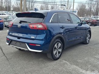 Used 2019 Kia Niro LX video 4