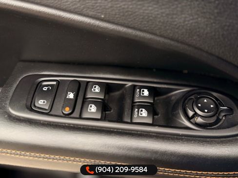 Used 2020 Jeep Compass Limited image 17