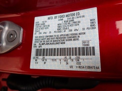 New 2025 Lincoln Nautilus Reserve w/ Jet Appearance Package image 23