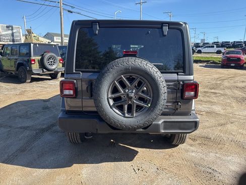New 2026 Jeep Wrangler Unlimited Sport AWD/4WD image 4