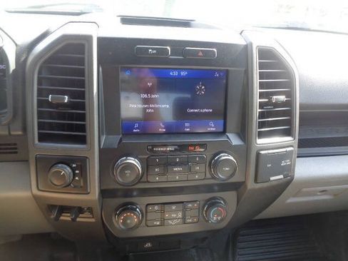 Used 2022 Ford F250 XL w/ Power Equipment Group AWD/4WD image 16