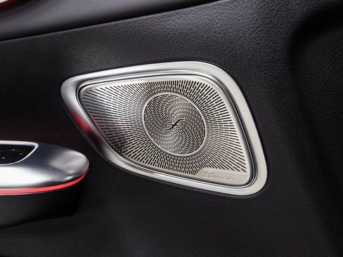 Used 2025 Mercedes-Benz GLC 63 AMG S w/ Driver Assistance Package image 7