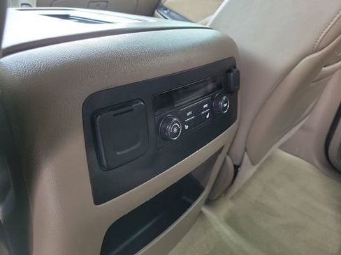 Used 2016 GMC Yukon SLT w/ HD Trailering Package image 23