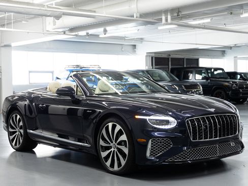 New 2026 Bentley Continental GTC AWD/4WD image 10