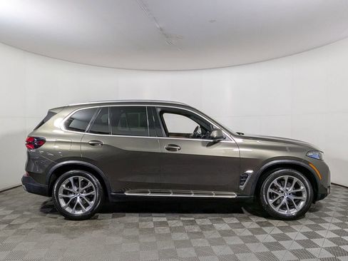 Certified 2024 BMW X5 xDrive40i w/ Premium Package image 7