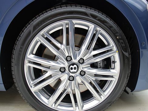 Certified 2022 Bentley Flying Spur Plug-In Hybrid AWD/4WD image 53