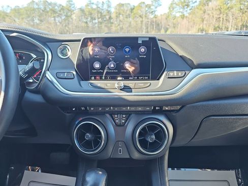 Used 2020 Chevrolet Blazer LT image 25