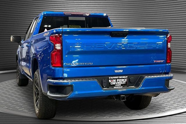 Used 2023 Chevrolet Silverado 1500 RST w/ Convenience Package II AWD/4WD image 4