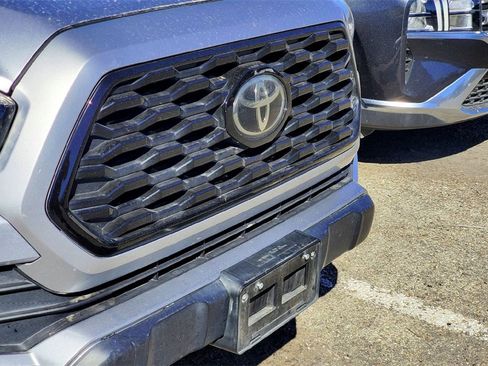 Used 2021 Toyota Tacoma TRD Off-Road w/ Technology Package image 3