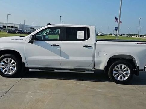 Used 2024 Chevrolet Silverado 1500 Custom AWD/4WD image 5