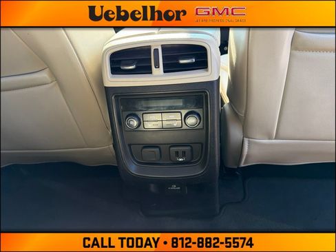 Used 2019 Buick Envision Premium AWD/4WD image 6