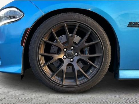 Used 2018 Dodge Charger R/T Scat Pack image 21