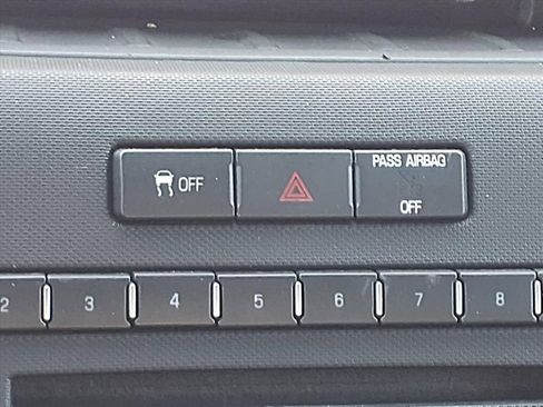 Used 2012 Ford F150 XLT w/ XLT Chrome Pkg image 12