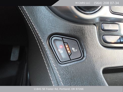 Used 2019 Chevrolet Suburban LT AWD/4WD image 13