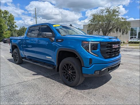 Used 2023 GMC Sierra 1500 Elevation w/ Preferred Package RWD image 2