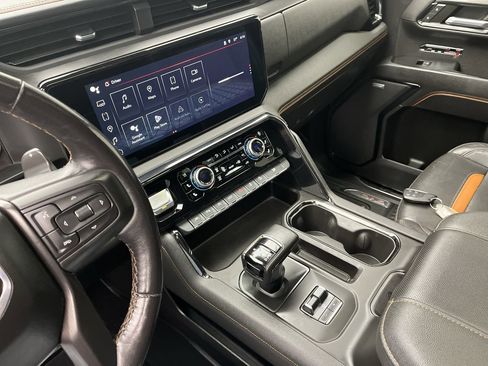 Certified 2023 GMC Sierra 1500 AT4 w/ AT4 Preferred Package image 18