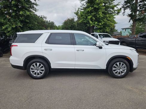 Used 2023 Hyundai Palisade SEL FWD image 8