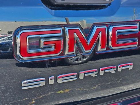 Used 2023 GMC Sierra 1500 SLE AWD/4WD image 15