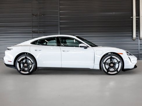 Used 2024 Porsche Taycan 4S AWD/4WD image 11
