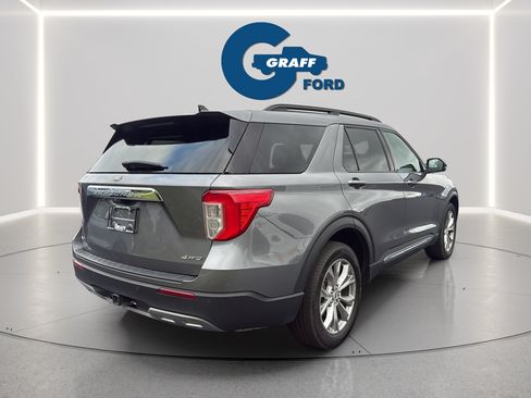 Used 2024 Ford Explorer XLT w/ Equipment Group 202A AWD/4WD image 8