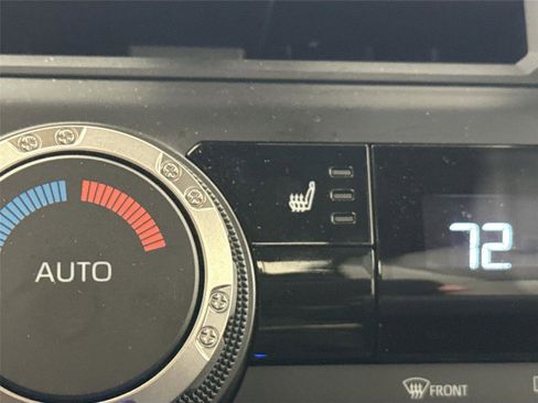 Used 2024 Toyota Tacoma TRD Off-Road image 8