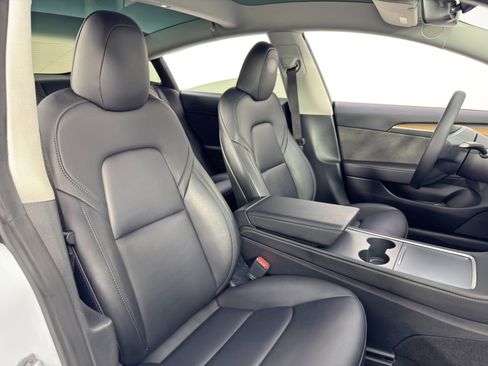 Used 2023 Tesla Model 3 Standard Range image 36