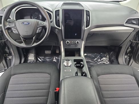 Used 2021 Ford Edge SE w/ Cargo Accessory Package image 9