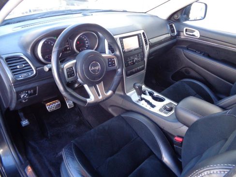 Used 2013 Jeep Grand Cherokee SRT8 image 5