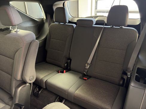 Certified 2024 Chevrolet Traverse Z71 image 8