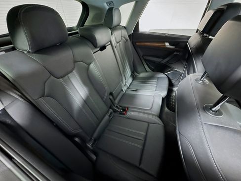 Used 2021 Audi Q5 e Prestige w/ Prestige Package image 26