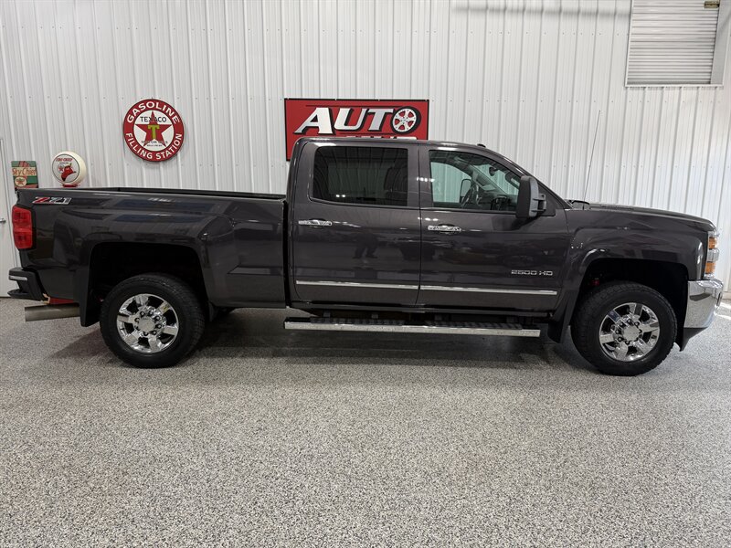 Used 2015 Chevrolet Silverado 2500 LTZ w/ Duramax Plus Package AWD/4WD image 3