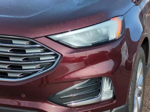 Used 2023 Ford Edge Titanium image 11