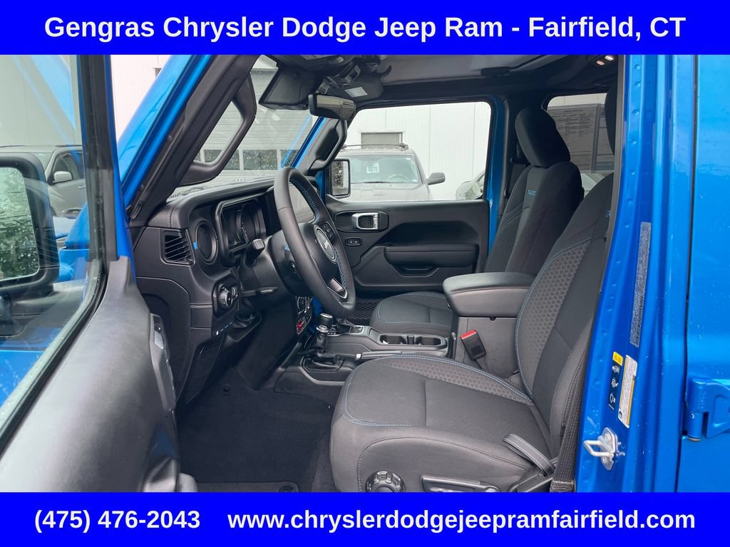 Certified 2025 Jeep Wrangler Unlimited Rubicon 4xe w/ Safety Group AWD/4WD image 47