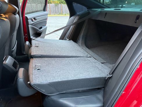 Used 2018 Honda Accord Sport image 26