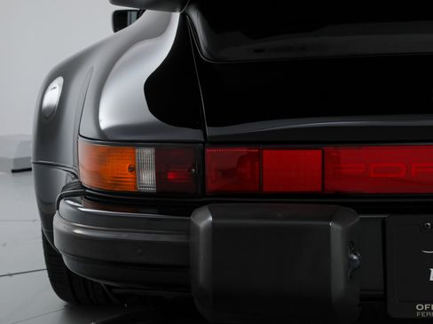 Used 1989 Porsche 911 Turbo RWD image 14