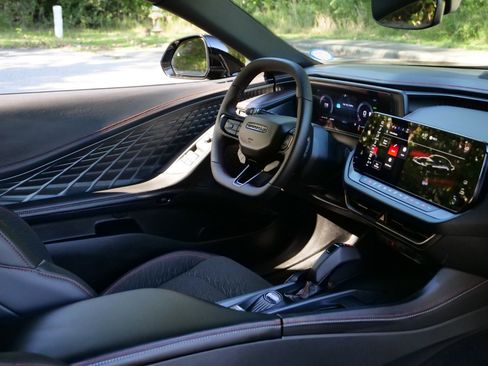 Used 2025 Dodge Charger Daytona R/T w/ Quick Order Package 25M R/T image 39