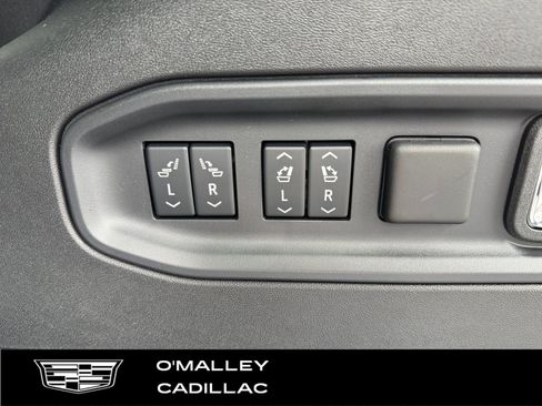New 2026 Cadillac Vistiq Luxury w/ LPO, Floor Liner Package AWD/4WD image 23